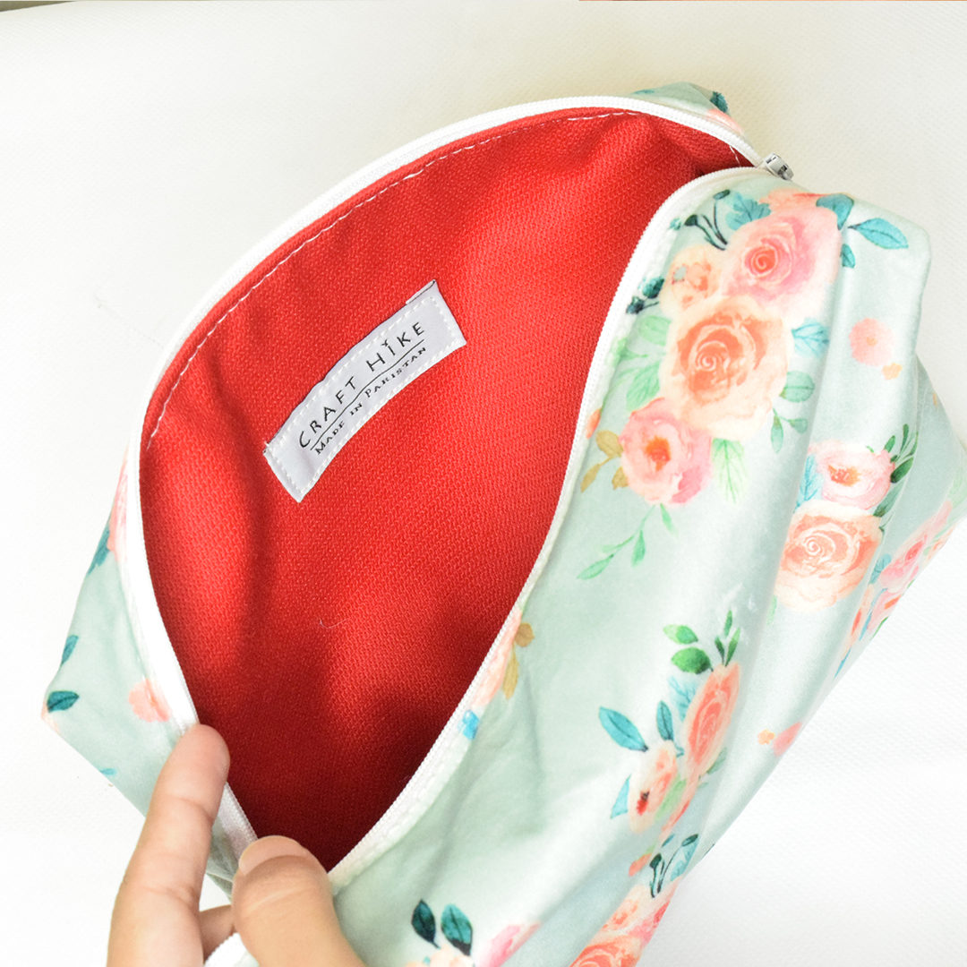 Travel Bloom Pouch - Image 5